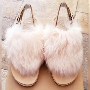 UGG Woman's Holly Soft Ochre 1019870 Casual Fashion Fur Sandal size 8